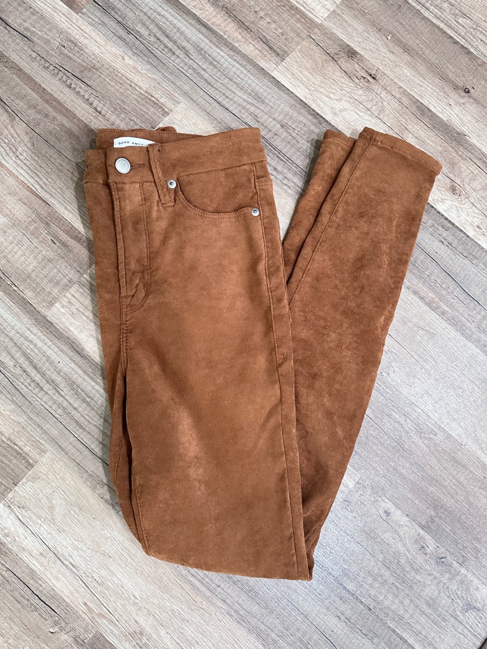 Good American Women’s Suede-Look Straight Jeans - Rust Brown